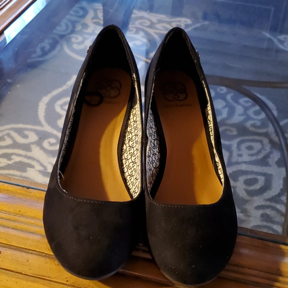 Daisy Fuentes wedge shoes